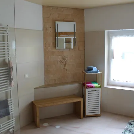 Appartement Gaestehaus In Der Bauhaussiedlung Dessau-Rosslau