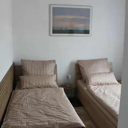 Appartement Gaestehaus In Der Bauhaussiedlung Dessau-Rosslau