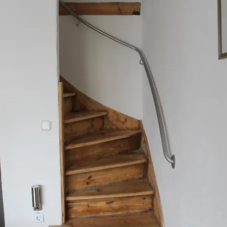 Appartement Gaestehaus In Der Bauhaussiedlung *